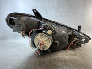 （重複）TOYOTA ESTIMA ACR30 Genuine HID Headlight KOITO 28-134 Left Side x1