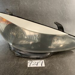 TOYOTA ESTIMA ACR30 Genuine HID Headlight KOITO 28-134 Right Side x1