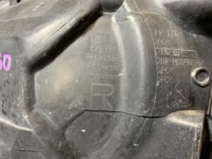 TOYOTA ESTIMA ACR30 Genuine HID Headlight KOITO 28-134 Right Side x1