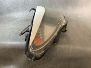 TOYOTA ESTIMA ACR30 Genuine HID Headlight KOITO 28-134 Right Side x1
