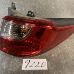 MAZDA PREMACY CW NISSAN LAFESTA Taillight P9377 Right Side x1