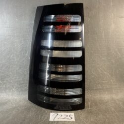 （重複）TOYOTA SIENTA NCP81 TAILLIGHT Rear light KOITO 52-125 LEFT x1