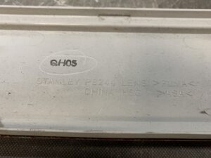 NISSAN CUBE Z12 NZ12 Tail Garnish panel STANLEY P8244