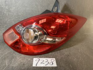 （重複）NISSAN TIIDA / TIIDA LATIO C11 NC11 SC11 SNC11 Genuine Taillight STANLEY P7511 R Right Side x1