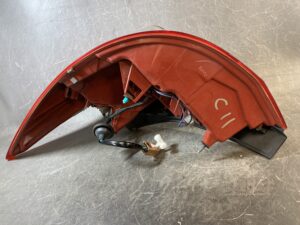 (重複)NISSAN TIIDA / TIIDA LATIO C11 NC11 SC11 SNC11 Genuine Taillight STANLEY P7511 L Left Side x1