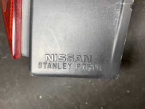 (重複)NISSAN TIIDA / TIIDA LATIO C11 NC11 SC11 SNC11 Genuine Taillight STANLEY P7511 L Left Side x1