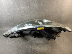 (重複)TOYOTA ESTIMA ACR30 Genuine Headlight KOITO 28-165 Right Side x1