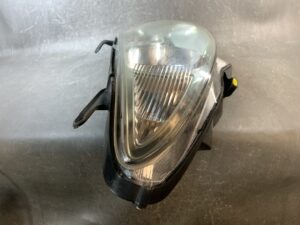 (重複)TOYOTA ESTIMA ACR30 Genuine Headlight KOITO 28-165 Right Side x1