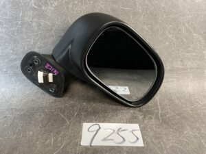 MITSUBISHI COLT Z21 Z22 Z23 Z24 Genuine Door Mirror 5G15 / MR599561-13 Right Side x1