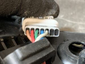 MITSUBISHI COLT Z21 Z22 Z23 Z24 Genuine Door Mirror 5A27 / MR599561-14 Left Side x1