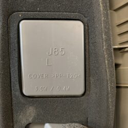 TOYOTA NOAH AZR60 Genuine Taillight / ICHIKOH 28-184 / Left Side x1