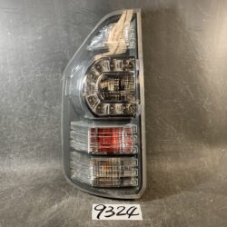 TOYOTA VOXY ZRR70 Genuine Taillight / ICHIKOH 28-220 / Left Side x1
