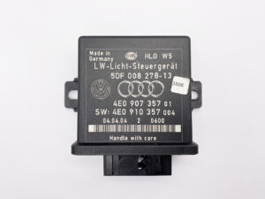 VW AUDI Headlight ECU Levelling Control Module 4E0 907 357 / 5DF 008 278-13