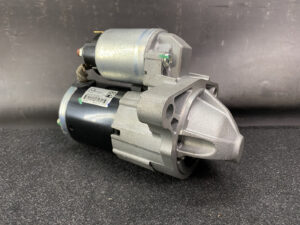 Genuine Starter Motor MAZDA CX3 CX30 MAZDA 2 MAZDA 3 P5E1 M000TD2871