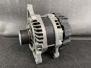 Genuine Alternator SUZUKI IGNIS SOLIO MITSUBISHI DELICA 96100-81P05 81P0 C3TA0191E