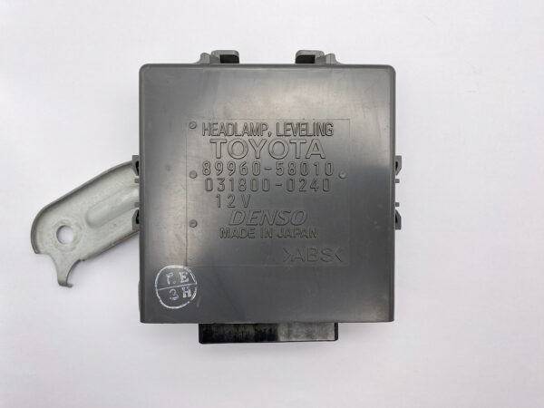 TOYOTA Alphard Headlight ECU Levelling Control Module 89960-58010 / 031800-1240 » JDM-PARTS NZ