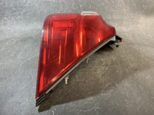 HONDA STEPWAGON STEPWGN RG1 Genuine Taillight STANLEY P8026 R Right Side x1