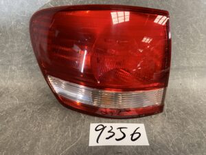 （重複）TOYOTA IPSUM ACM21 Genuine Taillight / KOITO 44-35 /Left Side x1