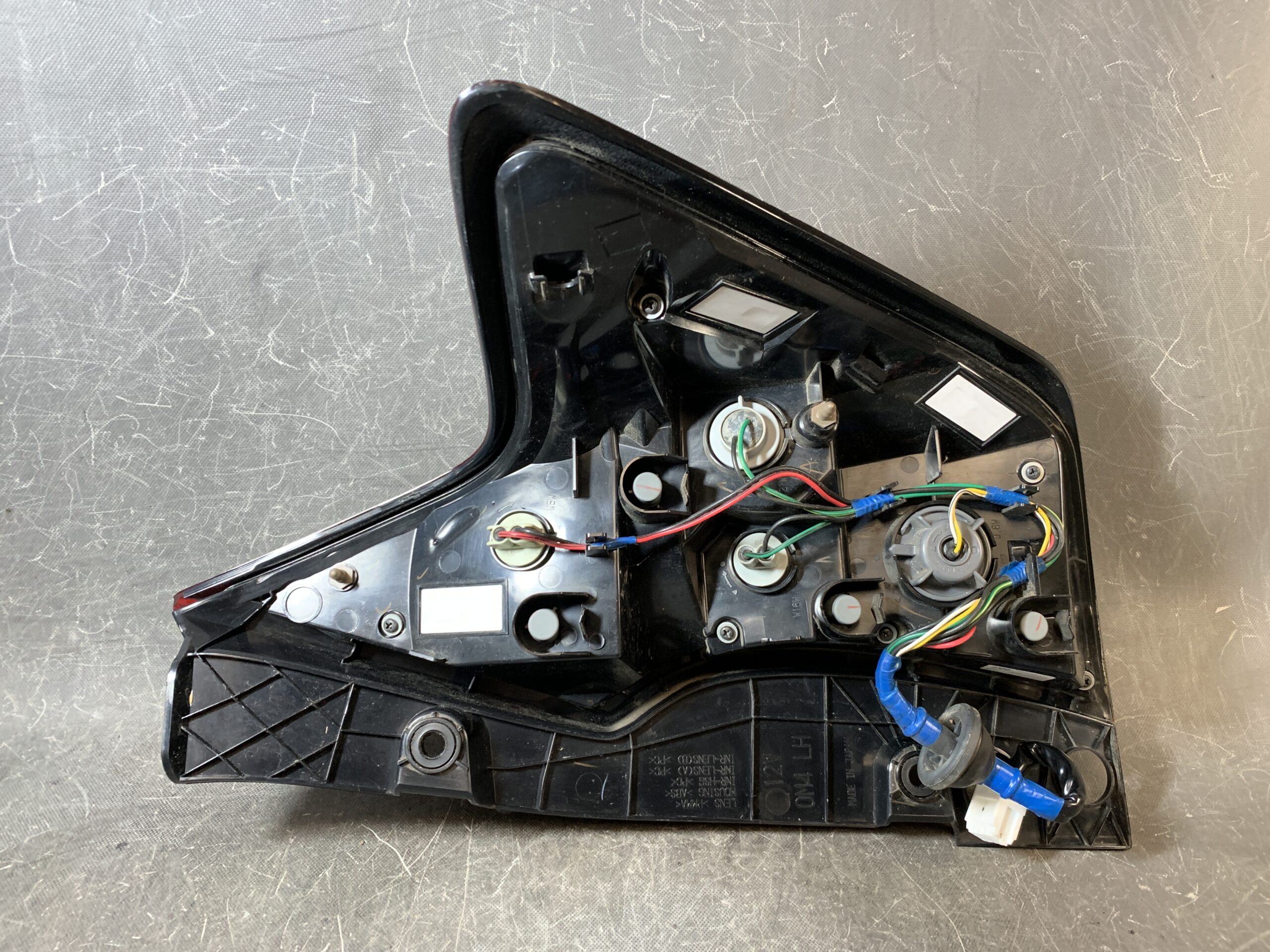 (重複)NISSAN NOTE HE12 Genuine Taillight ICHIKOH D202 Left Side x1