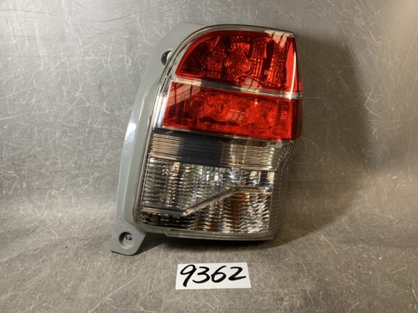 (重複)TOYOTA PORTE / SPADE NSP140 NCP141 NCP145 Genuine Taillight STANLEY 52-262 Right Side x1 » JDM-PARTS NZ