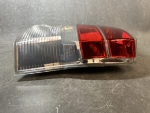 (重複)TOYOTA PORTE / SPADE NSP140 NCP141 NCP145 Genuine Taillight STANLEY 52-262 Right Side x1