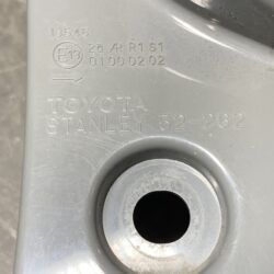 (重複)TOYOTA PORTE / SPADE NSP140 NCP141 NCP145 Genuine Taillight STANLEY 52-262 Right Side x1