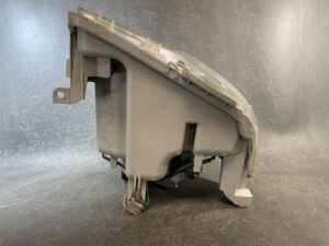 TOYOTA SIENTA NCP81 NCP85 Genuine Headlight KOITO 52-240 R Left Side x1