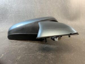 / MR599561-13 Right Side x1