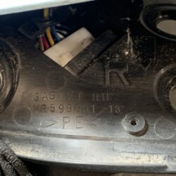 / MR599561-13 Right Side x1