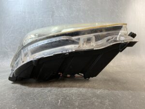 TOYOTA COROLLA RUMION NZE151 Genuine Headlight / ICHIKOH 12-539/ Left Side x1