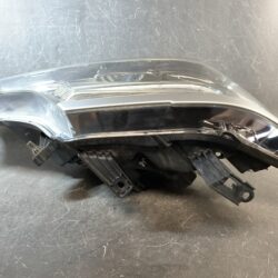 KOITO 100-62075 Right Side x1