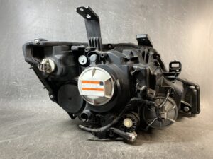 HID Headlight / KOITO 100-22013 / Left Side x 1 REPAIRED