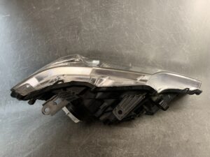 HID Headlight / KOITO 100-22013 / Left Side x 1 REPAIRED