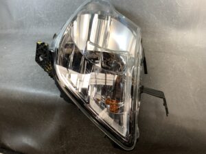 HID Headlight / KOITO 100-22013 / Left Side x 1 REPAIRED