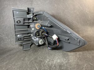 NISSAN XTRAIL NT32 Genuine Taillight KOITO 220-17939 Left Side x1