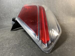 NISSAN XTRAIL NT32 Genuine Taillight KOITO 220-17939 Left Side x1V