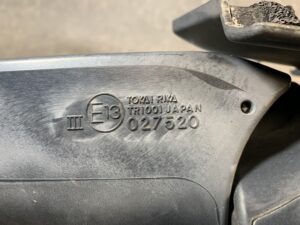 TOYOTA AQUA NHP10 Genuine Door Mirror / 027520 / TOKAI RIKA TR1001 / 571620 Left Side x1