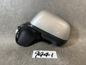 NISSAN NOTE E12 NE12 Genuine Door Mirror with Camara 2037 5001 Left Side x1