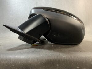 PEUGEOT 308 T9 Genuine Door Mirror with Indicator 98261678XT Left Side x1