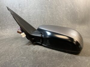 SUBARU IMPREZA GE2 GE3 GE6 GE7 GH2 GH3 GH6 GH7 GH8 Genuine Door Mirror MITSUBA VB10 Left Side x1