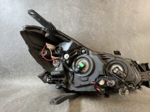 SUBARU XV GP7 Genuine Headlight STANLEY P9931 L Left Side x1