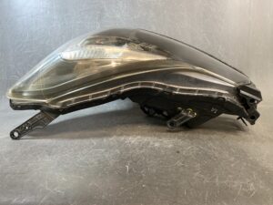 SUBARU XV GP7 Genuine Headlight STANLEY P9931 L Left Side x1