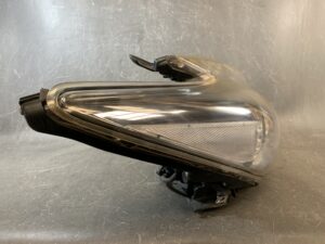 KOITO 47-29 Right Side x1