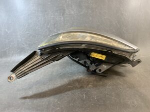 KOITO 28-203 Left Side x1