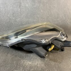 TOYOTA PORTE NSP140 Genuine Headlight KOITO 52-258 RIGHT Side x1