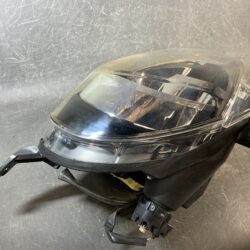 TOYOTA PORTE NSP140 Genuine Headlight KOITO 52-258 RIGHT Side x1