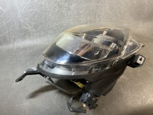 TOYOTA PORTE NSP140 Genuine Headlight KOITO 52-258 RIGHT Side x1