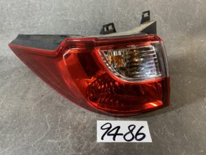 MAZDA PREMACY CW NISSAN LAFESTA Taillight STANLEY P9377 LEFT SIDE x1