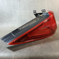 MAZDA PREMACY CW NISSAN LAFESTA Taillight STANLEY P9377 LEFT SIDE x1
