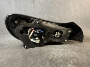 TOYOTA 86 SUBARU BRZ ZN6 ZC6 Genuine Taillight KOITO 220-60082 220-60084 RIGHT Side x1